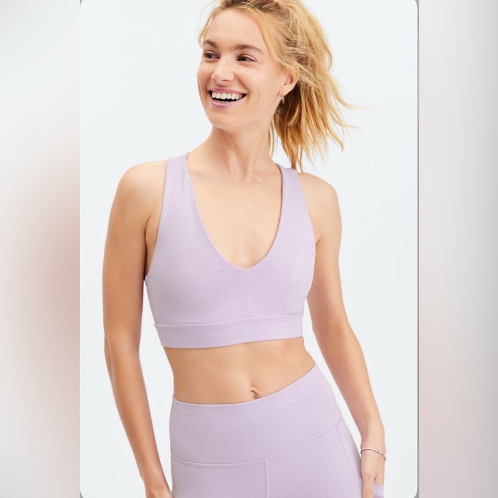 NWT Fabletics Women’s The On the go midi sports bra II Lilac Size XL